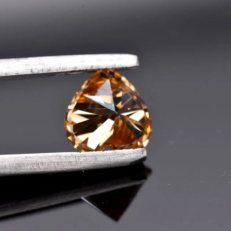 Moissanite VVS1 Artificial Stone Champagne Color Heart Cut with Certificate High Quality