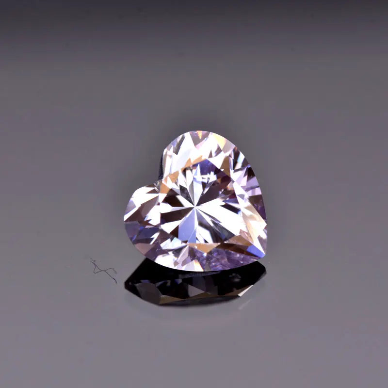 Moissanite VVS1 Artificial Stone Light Purple Color Heart Cut with Certificate Factory Wholesale Price