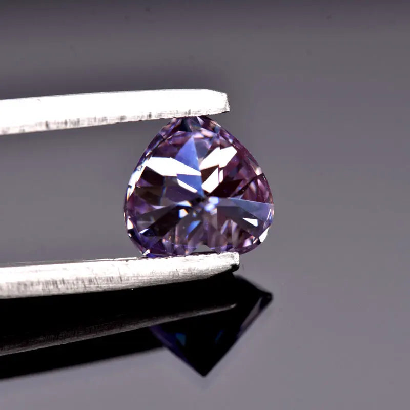 Moissanite VVS1 Artificial Stone Light Purple Color Heart Cut with Certificate Factory Wholesale Price