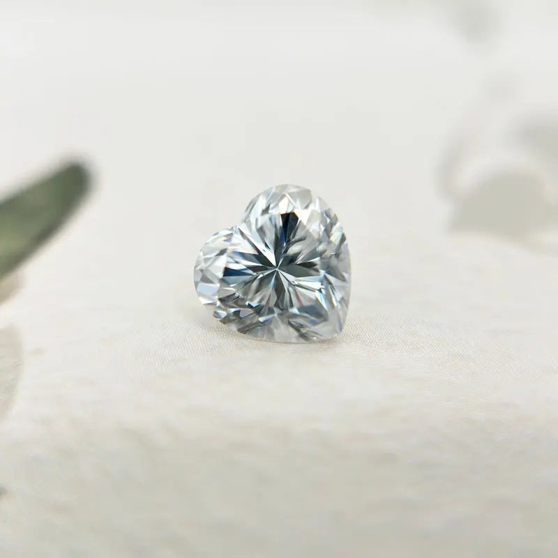 Moissanite VVS1 Artificial D Color Heart Cut with Certificate Wholesale High Quality