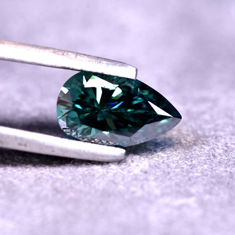 Pear Cut Emerald Green Color Moissanite Synthetic Gemstone with Certificate DIY Jewelry