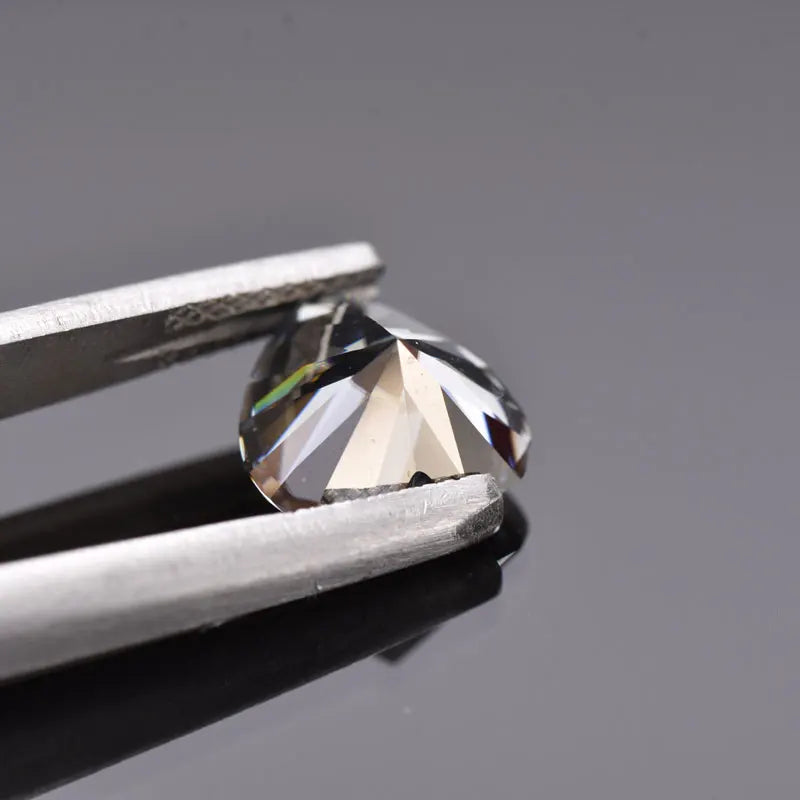 Moissanite VVS1 Artificial Stone Grey Color Heart Cut with Certificate Wholesale Hand Cutting