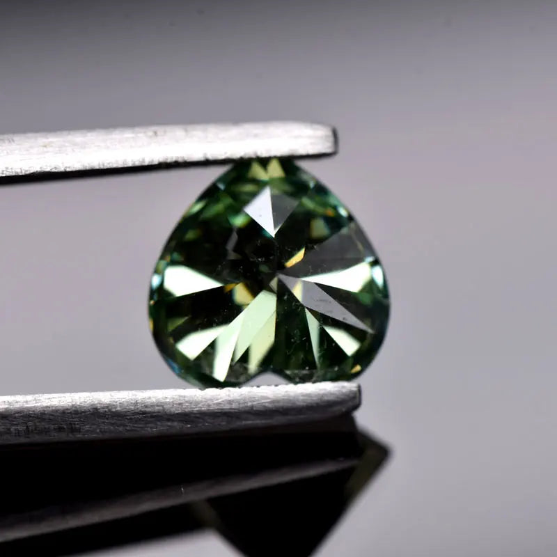 Moissanite VVS1 Artificial Stone Yellow Green Color Heart Cut with Certificate Used for Manufacturing Jewelry