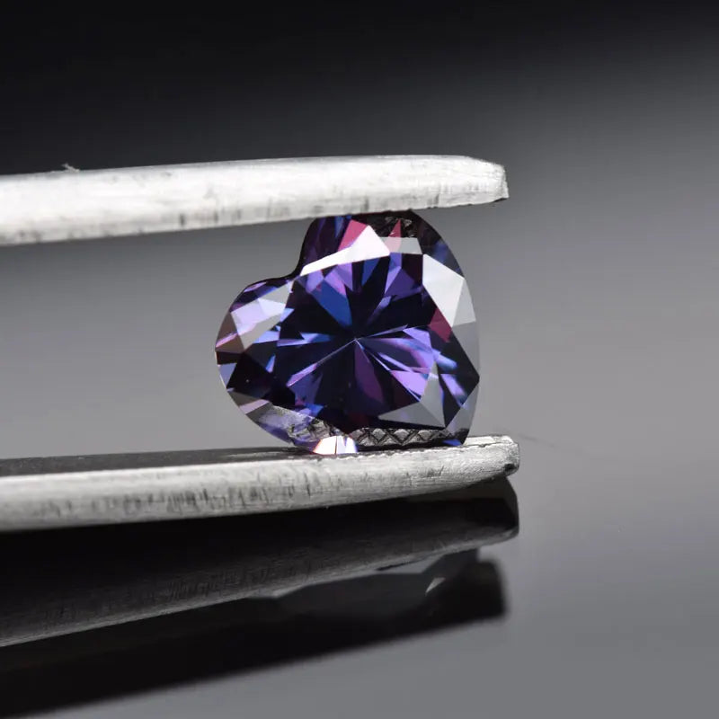 Moissanite VVS1 Artificial Stone Emperor Purple Color Heart Cut with Certificate Factory Outlet