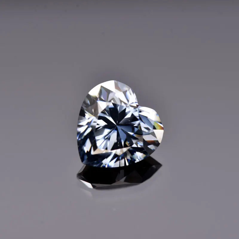 Moissanite VVS1 Artificial Stone Grey Color Heart Cut with Certificate Wholesale Hand Cutting