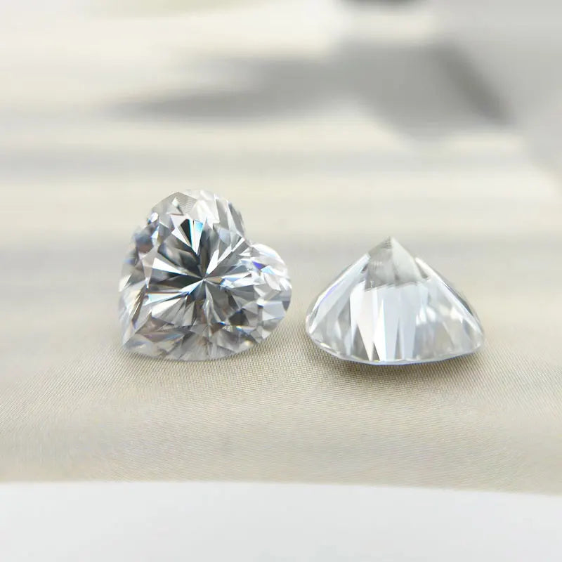 Moissanite VVS1 Artificial D Color Heart Cut with Certificate Wholesale High Quality